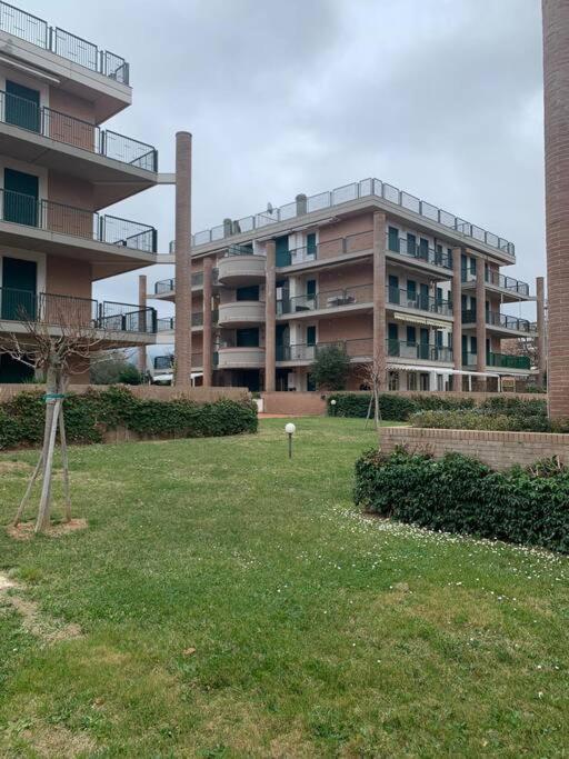 Appartamento Tranquillo Con Patio E Piscina La Caduta Exterior foto